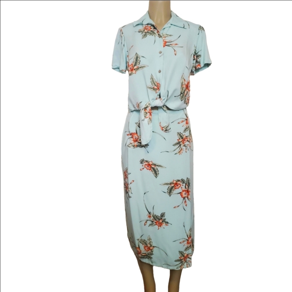 Notations Light Blue Floral Skirt Set